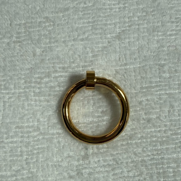 Nail Ring in Yellow Gold - Picture 3 of 5
